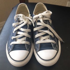 Navy blue converse size 13